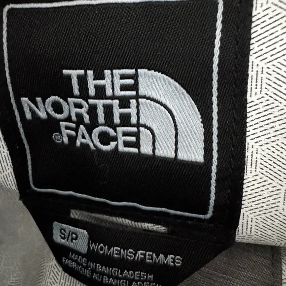 The North Face Women’s Charcoal Raincoat - Picture 10 of 13